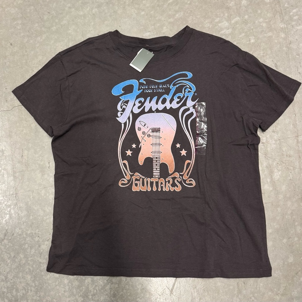 Fender Charcoal Tee Guitar Graphic